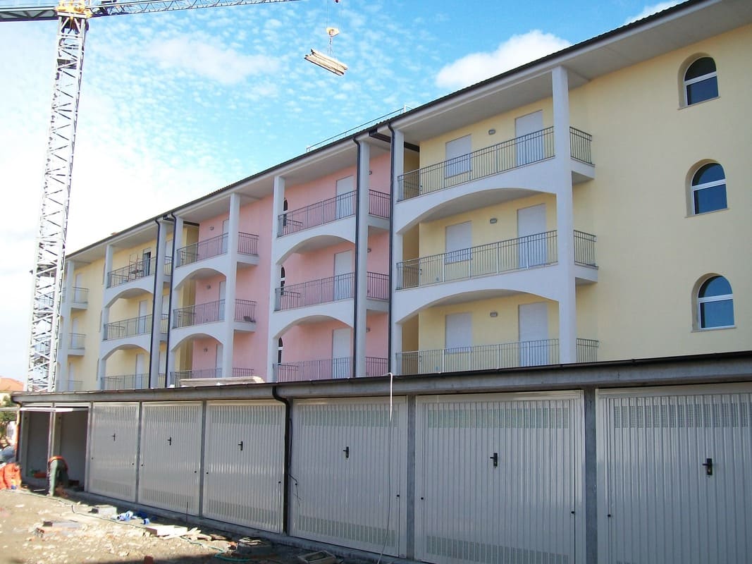 Livorno 32 alloggi Via Cambini